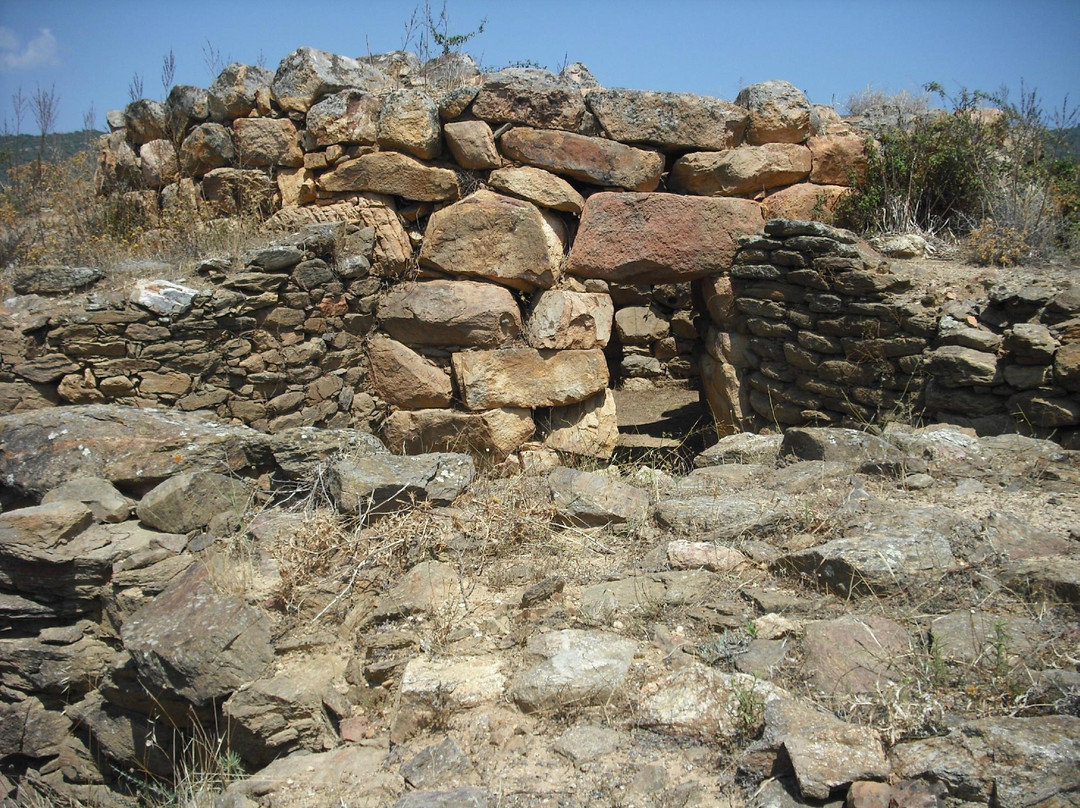 Nuraghe San Pietro-Torpè必去景点