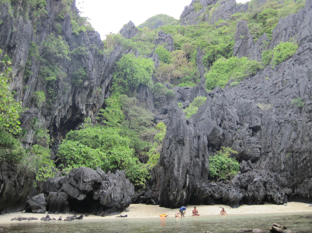 Secret Lagoon-爱妮岛必去景点