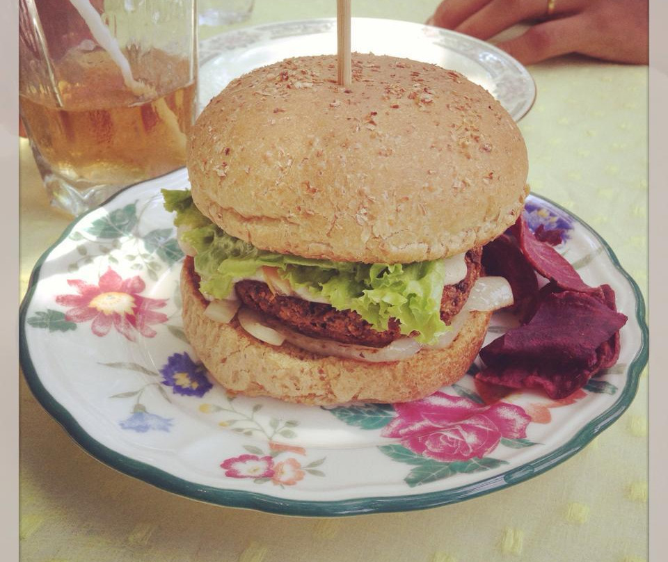 Burgreens Express Dharmawangsa