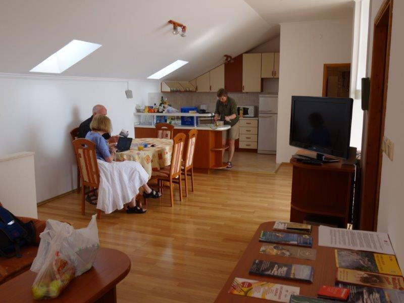 马里亚纳公寓主图