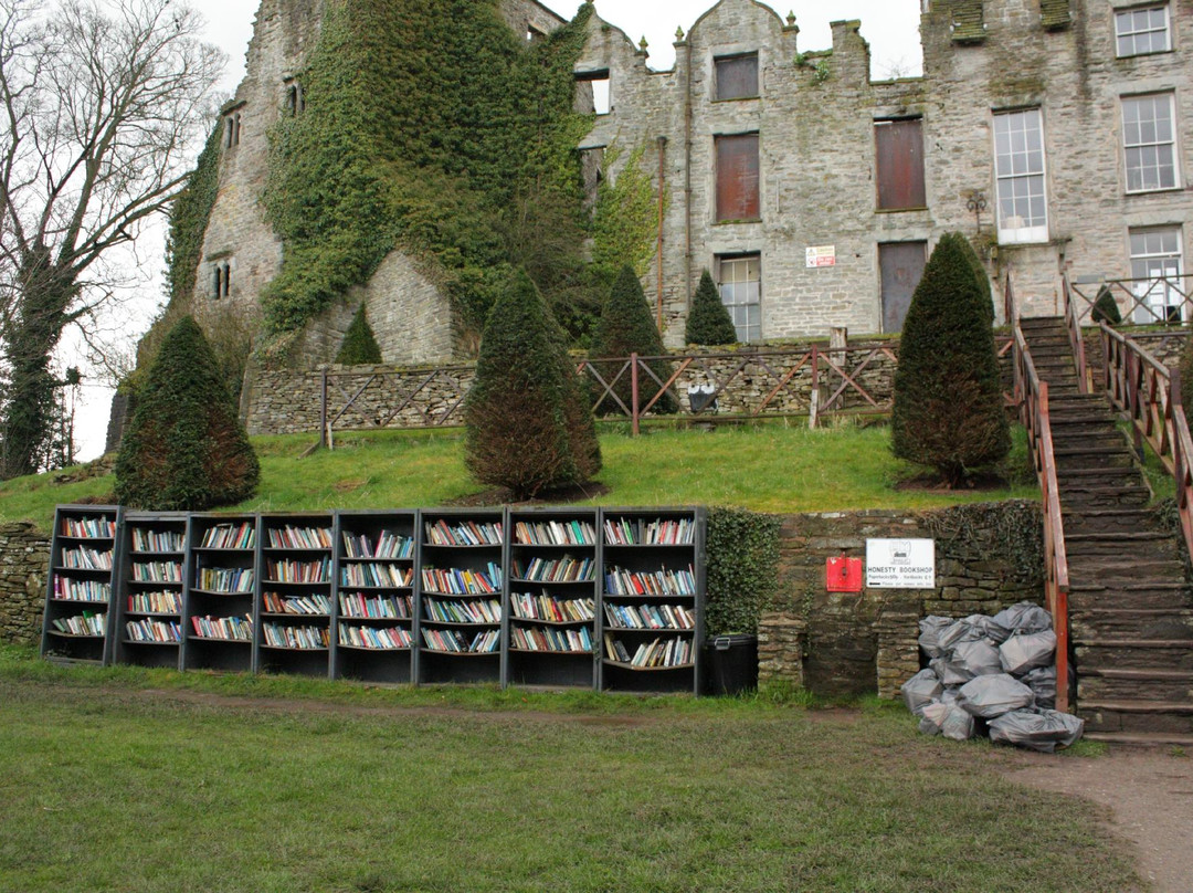 Castle Book Store景点图片