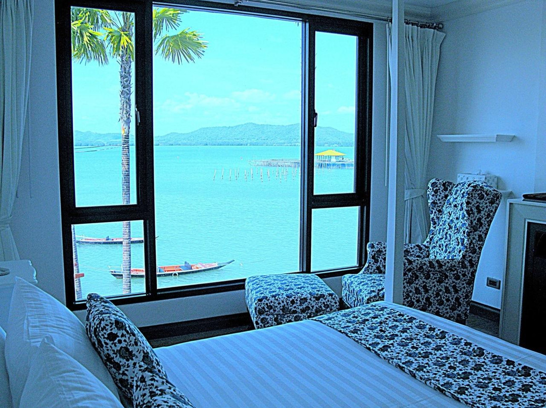 Jantraburee Boutique Resort Hotel