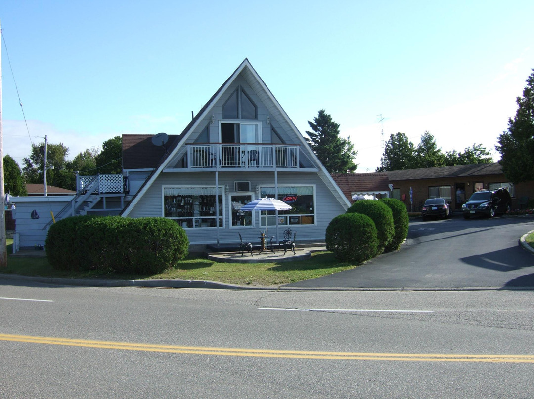 Huron Motor Lodge