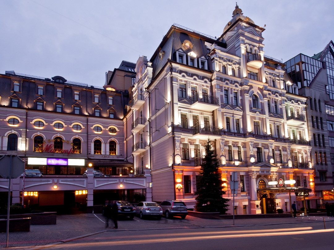 基辅酒店住宿-Opera Hotel