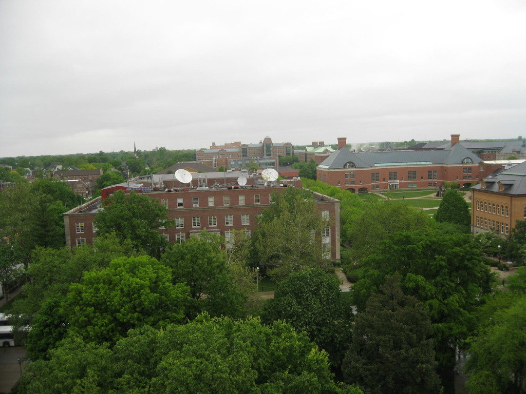 Altgeld Hall Tower-厄巴纳必去景点