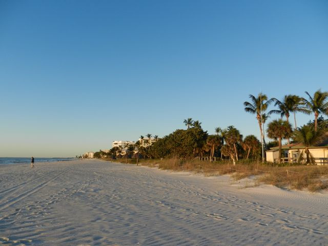 得米克海滩-那不勒斯必去景点