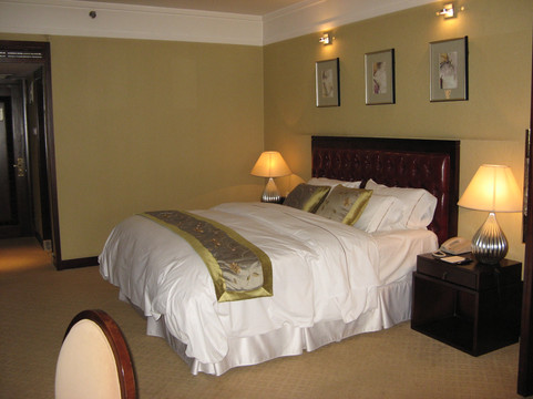 北京春晖园温泉度假酒店主图