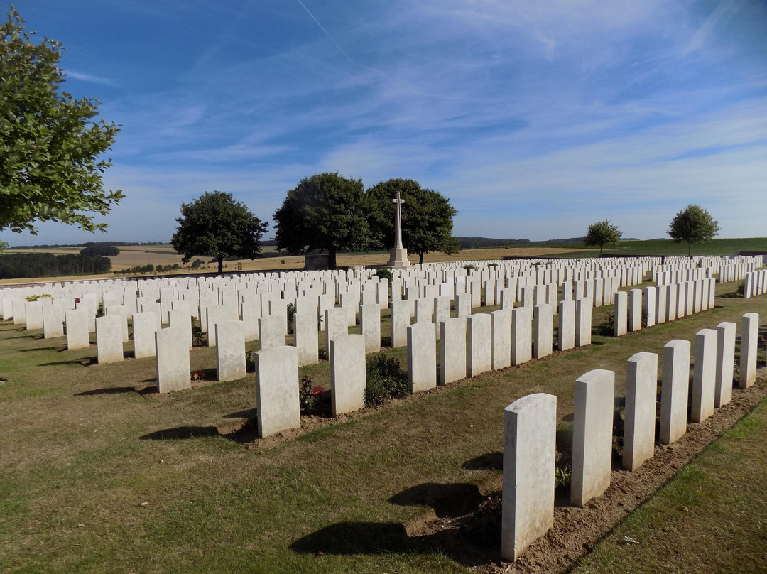 Dantzig Alley British Cemetery景点图片