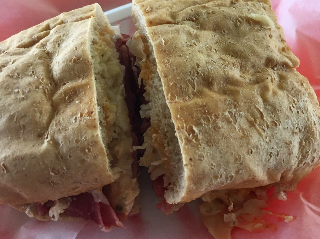 Fort Scott餐馆和美食-Marsha's Great Plains Deli