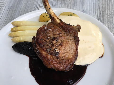 Rieth餐馆和美食-Richters Restaurant