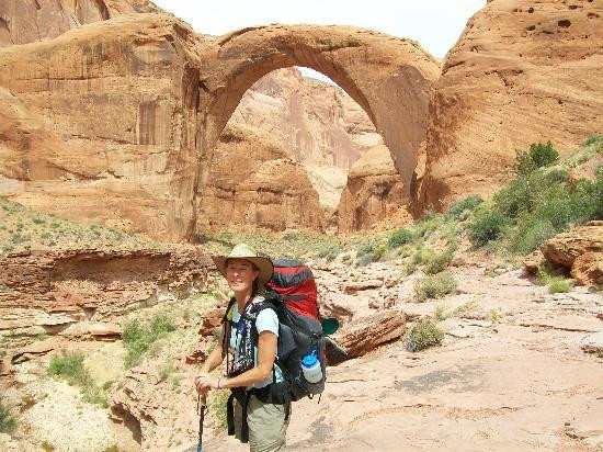 彩虹桥国家纪念地-鲍威尔湖必去景点