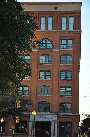 John F. Kennedy Memorial Plaza-达拉斯必去景点