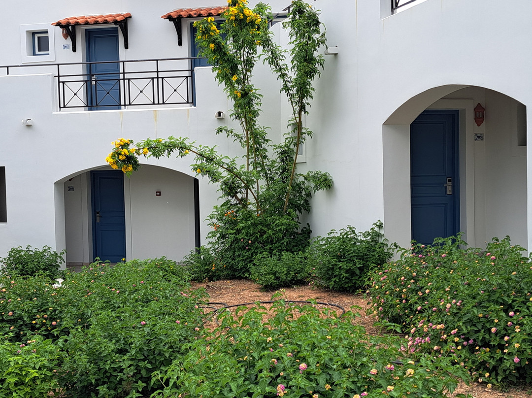 Eretria Village Resort & Conference Center主图