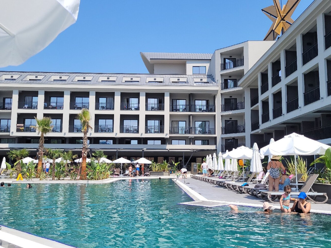 The X Belek