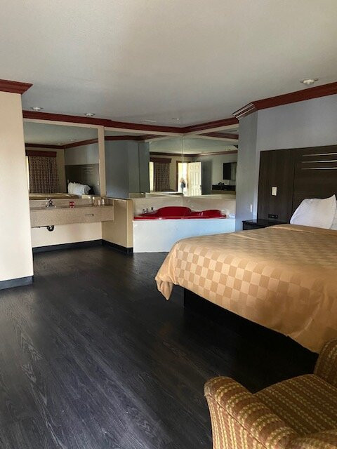 Thunderbird Lodge主图