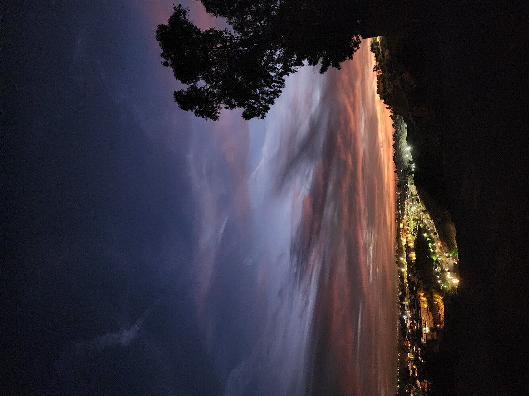 阿布伊南神学院-非斯必去景点