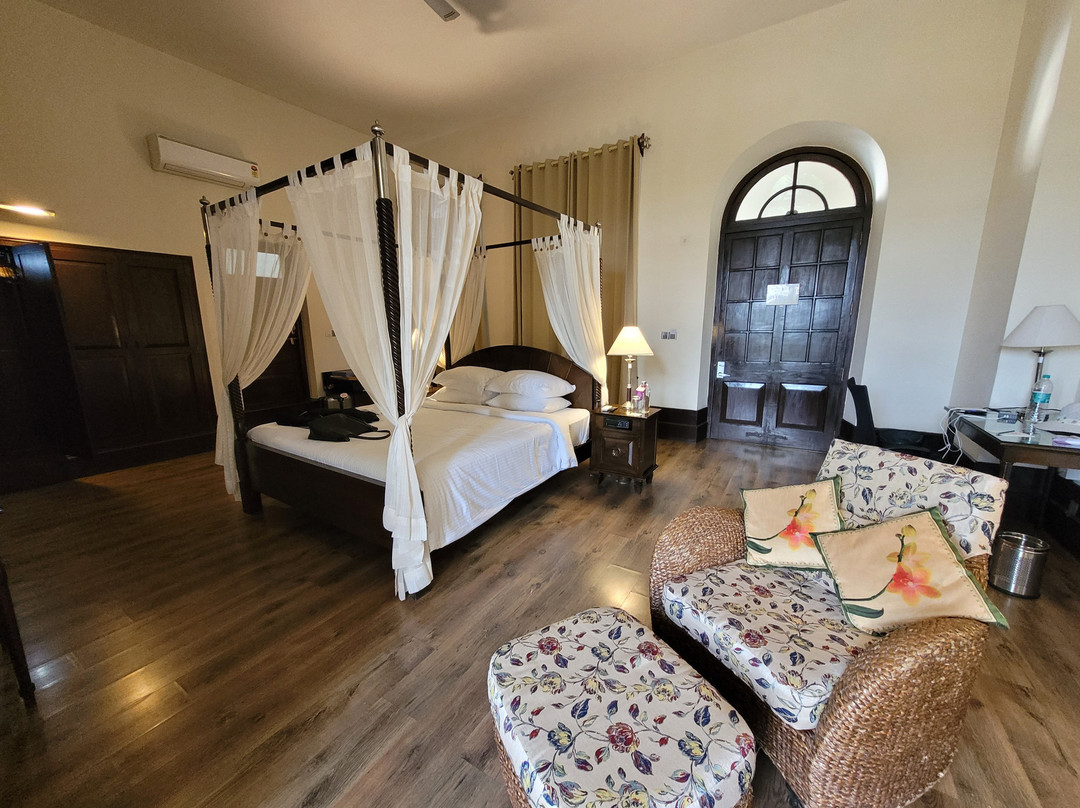 皇家兰花比林达瓦酒店主图