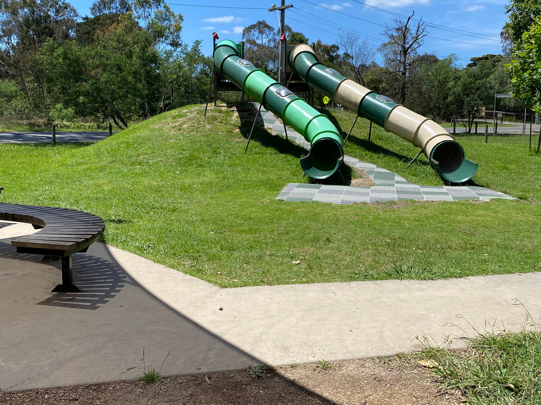 Gordon and Sheila Ferguson Park-Hurstbridge必去景点