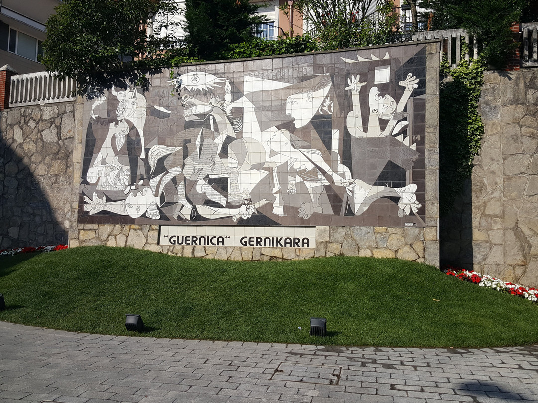 Mural del Guernica de Picasso景点图片