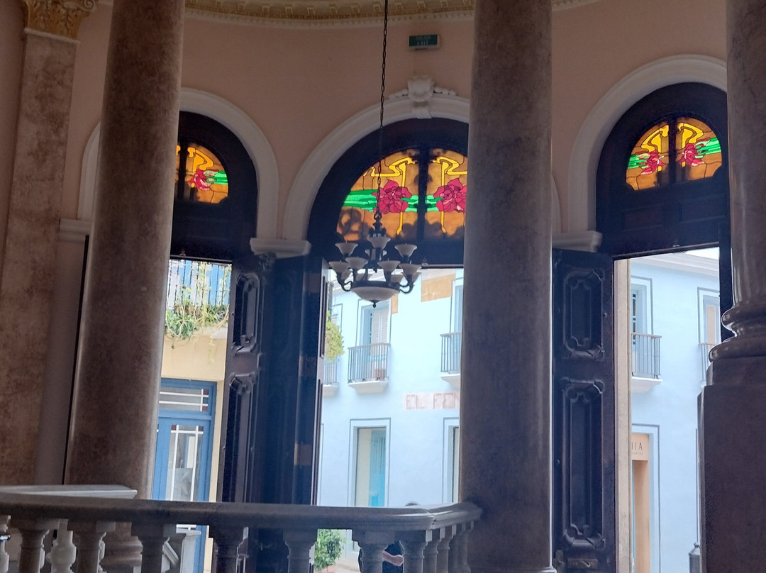 拉奎尔酒店主图