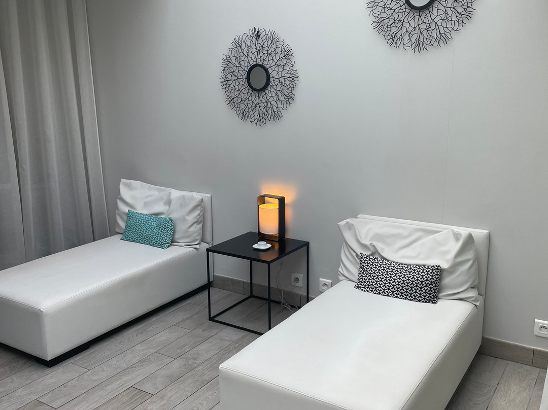 Spa by Omnisens-莱萨布勒多洛讷必去景点