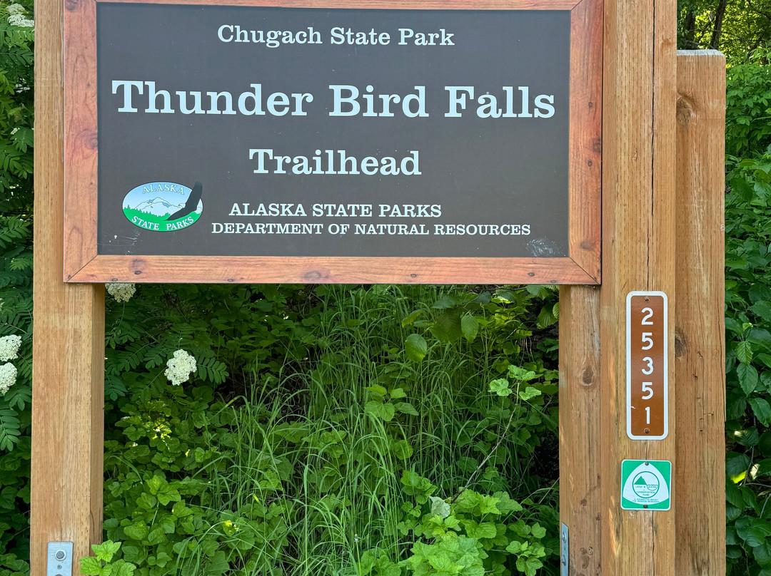 Thunderbird Falls-安克雷奇必去景点