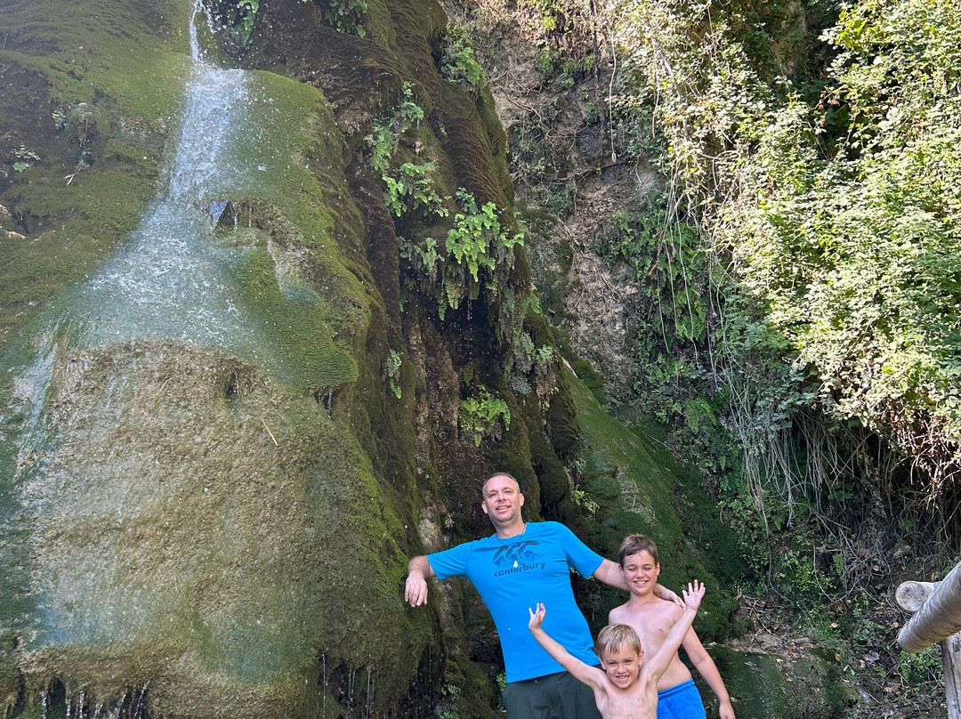 Kremiotis Waterfall-Kritou Terra必去景点