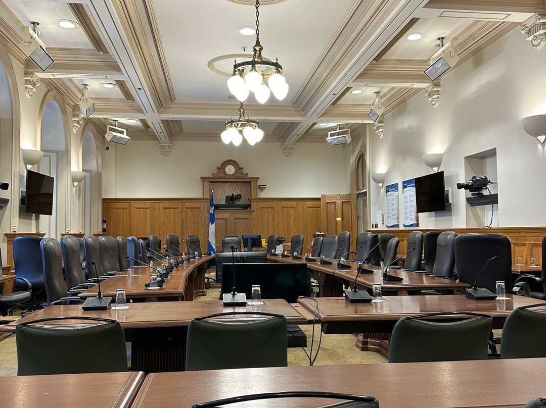 Place de l’Assemblée-Nationale-魁北克市必去景点