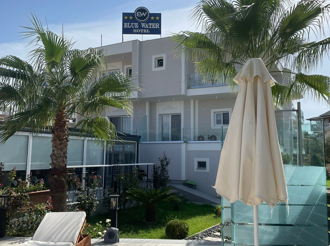 Blue Water Hotel主图