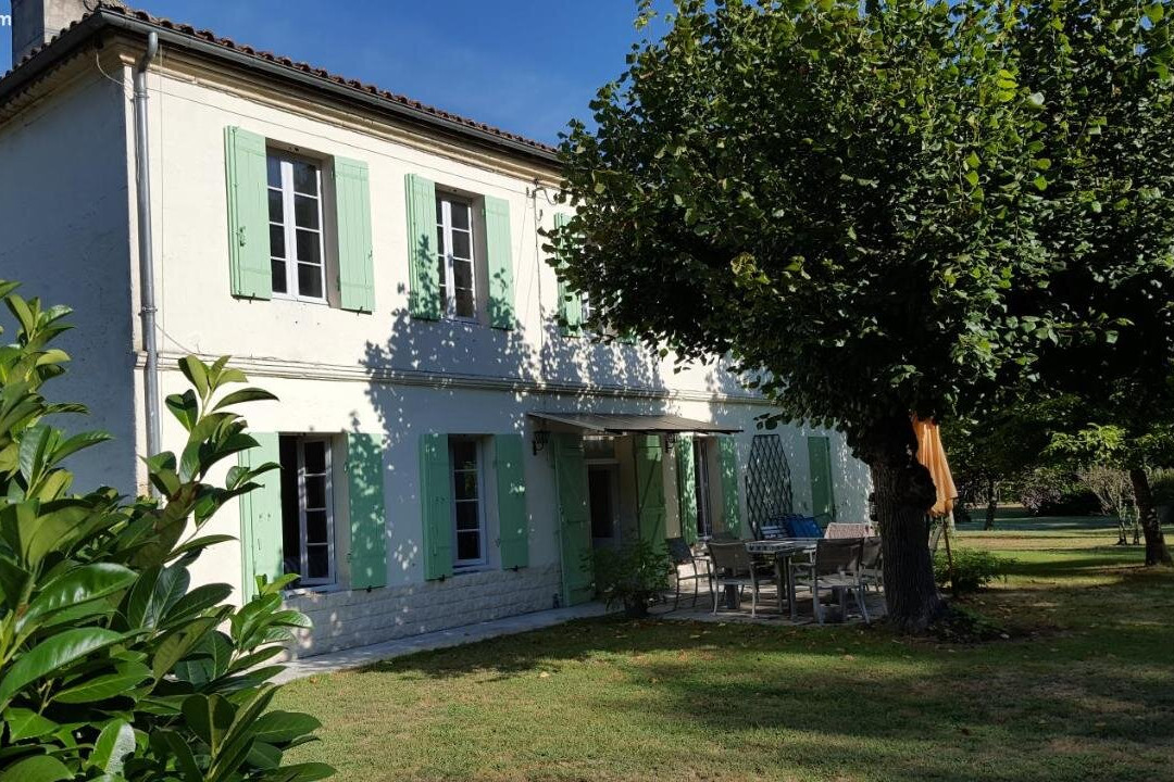 Chez Alexandra主图