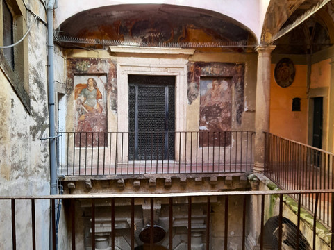 Poli Centro Storico-Poli必去景点