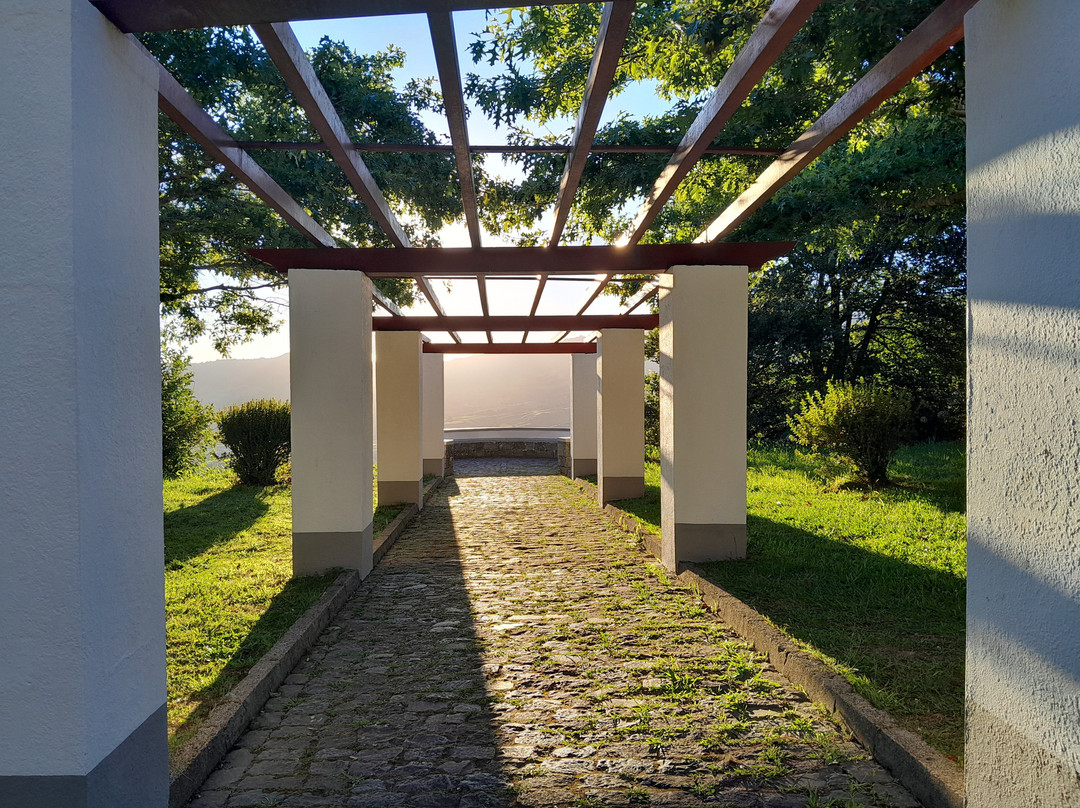 Miradouro do Pico Longo-Faial Da Terra必去景点