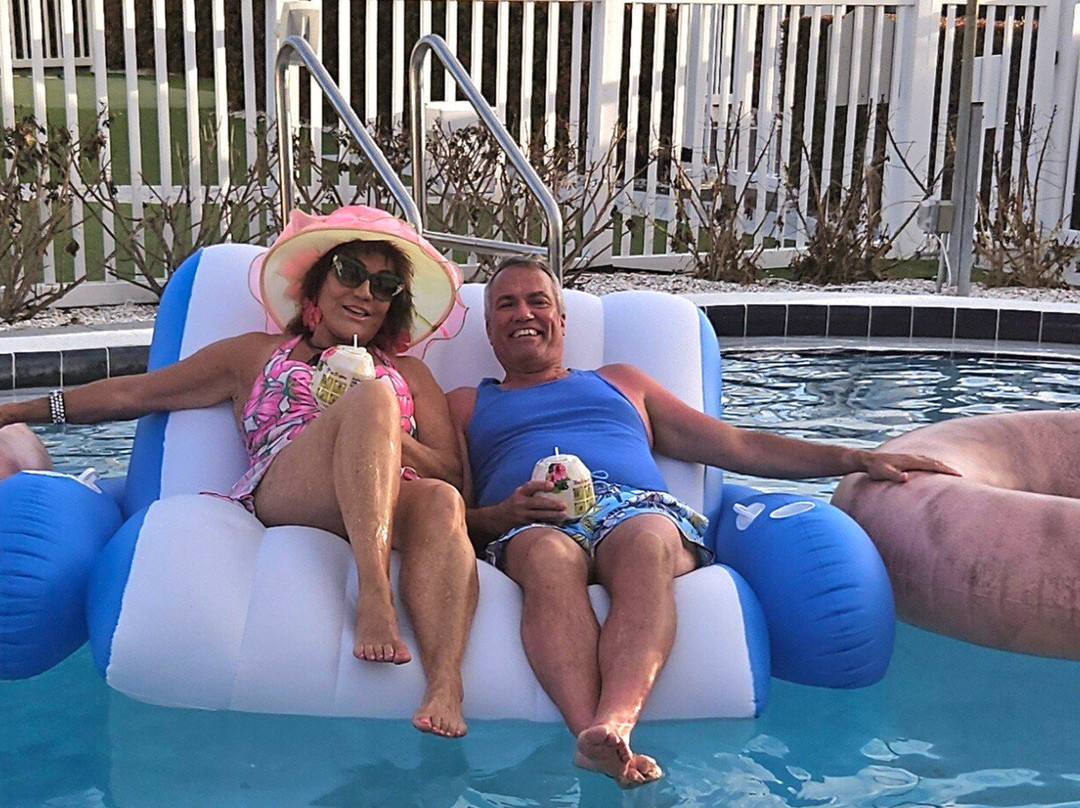 St. Pete Beach Suites主图