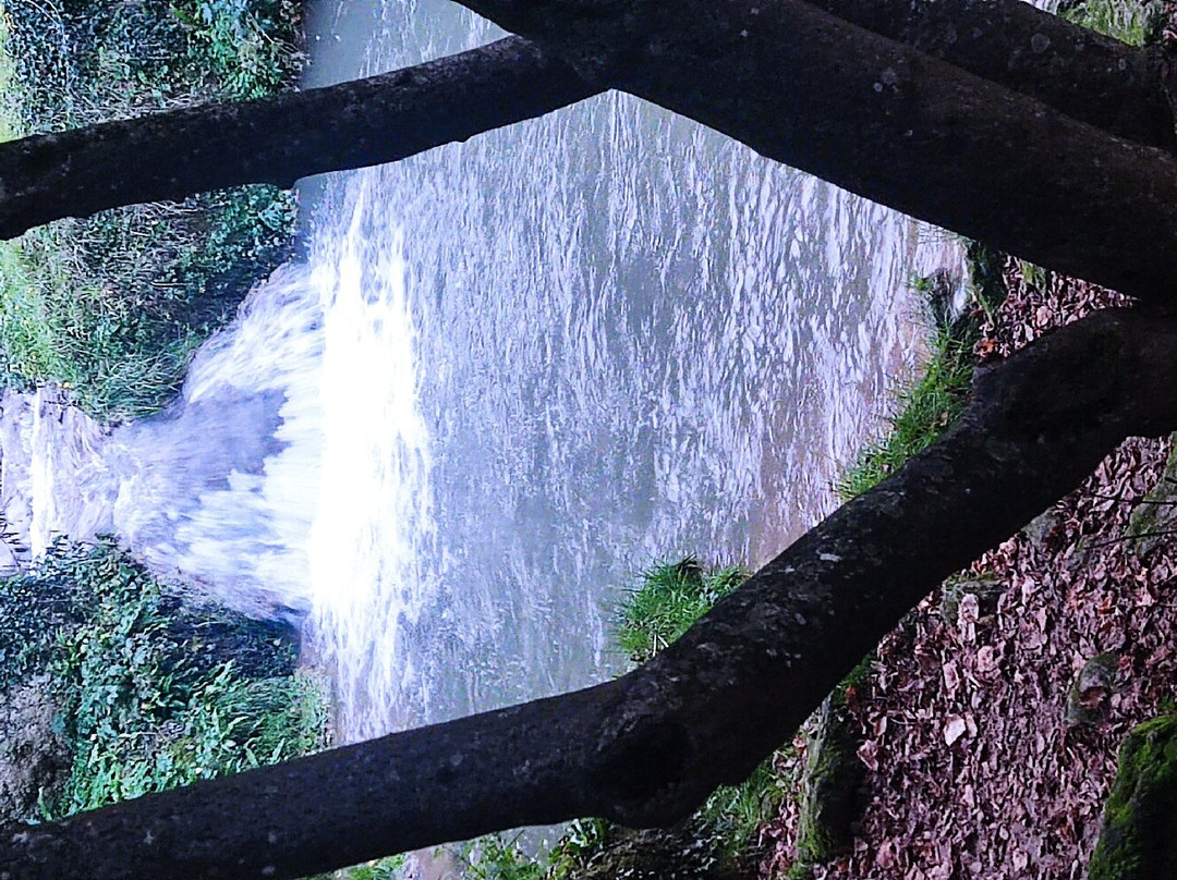Cascadas De Tobera景点图片