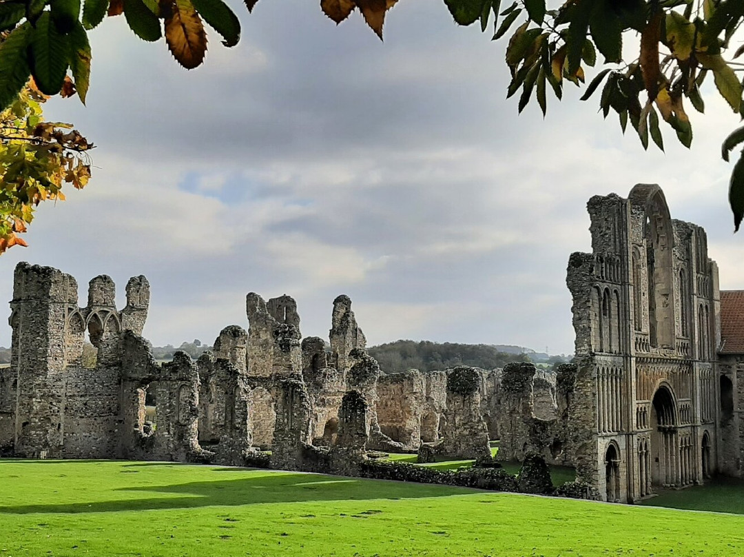 Castle Acre Priory景点图片