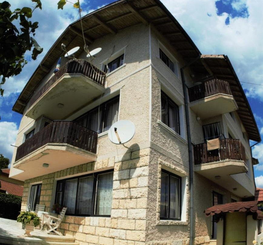 Atanasovi House