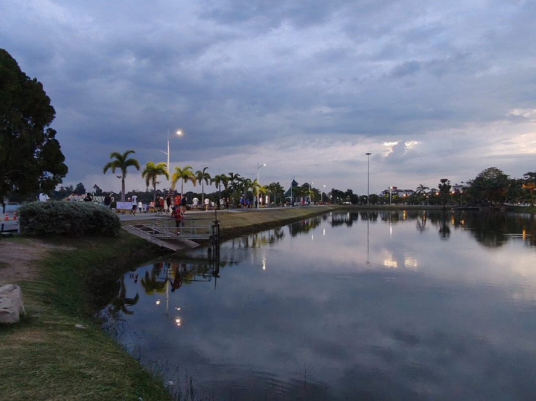 Bung Ta Lua Water Park景点图片