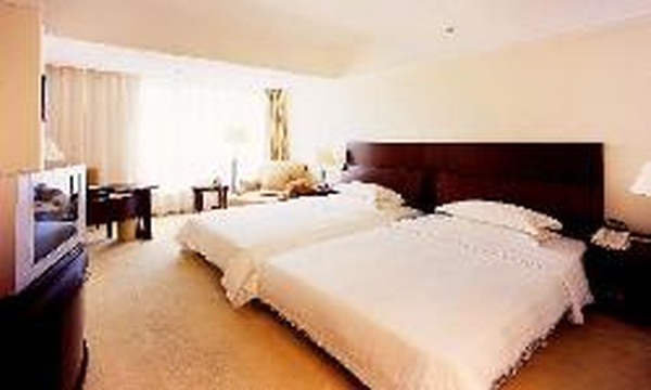 新文园大酒店（中山广场人民路东港商务区店）主图