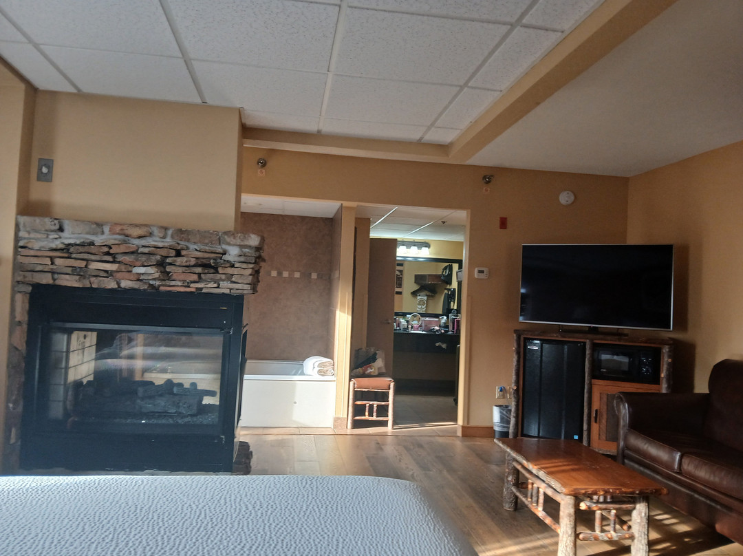 Old Creek Lodge主图