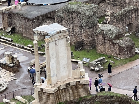 Tempio di Vesta-罗马必去景点