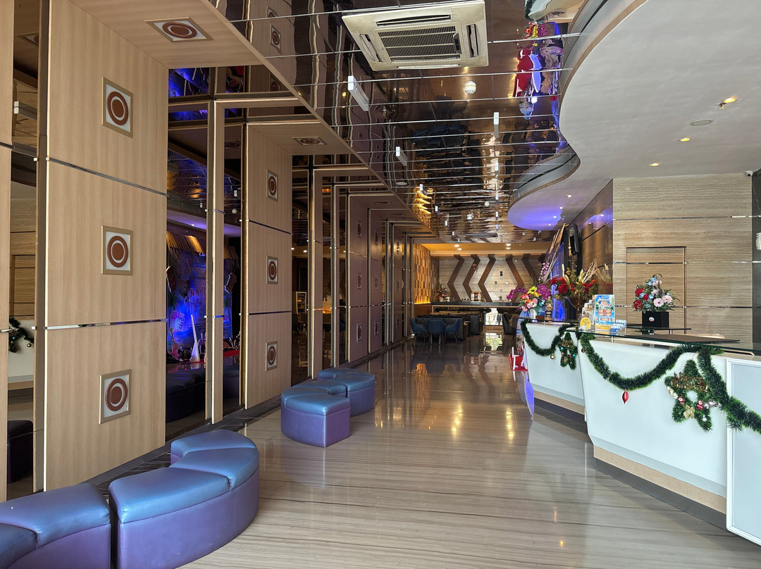 Wthree Premier Lagaligo Hotel主图