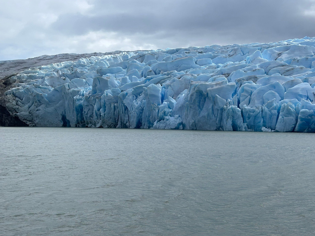 Navigation of Lago Grey-百内国家公园必去景点