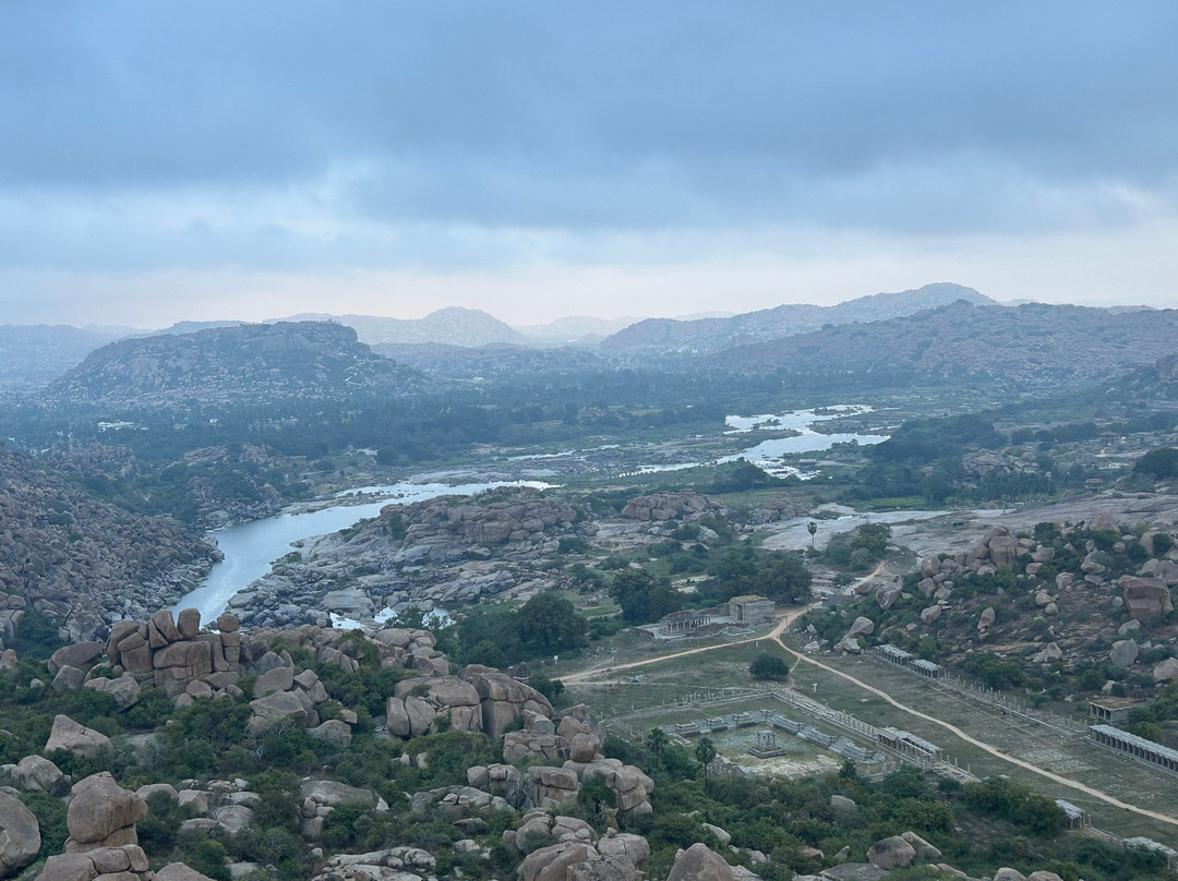 Matanga Hill景点图片
