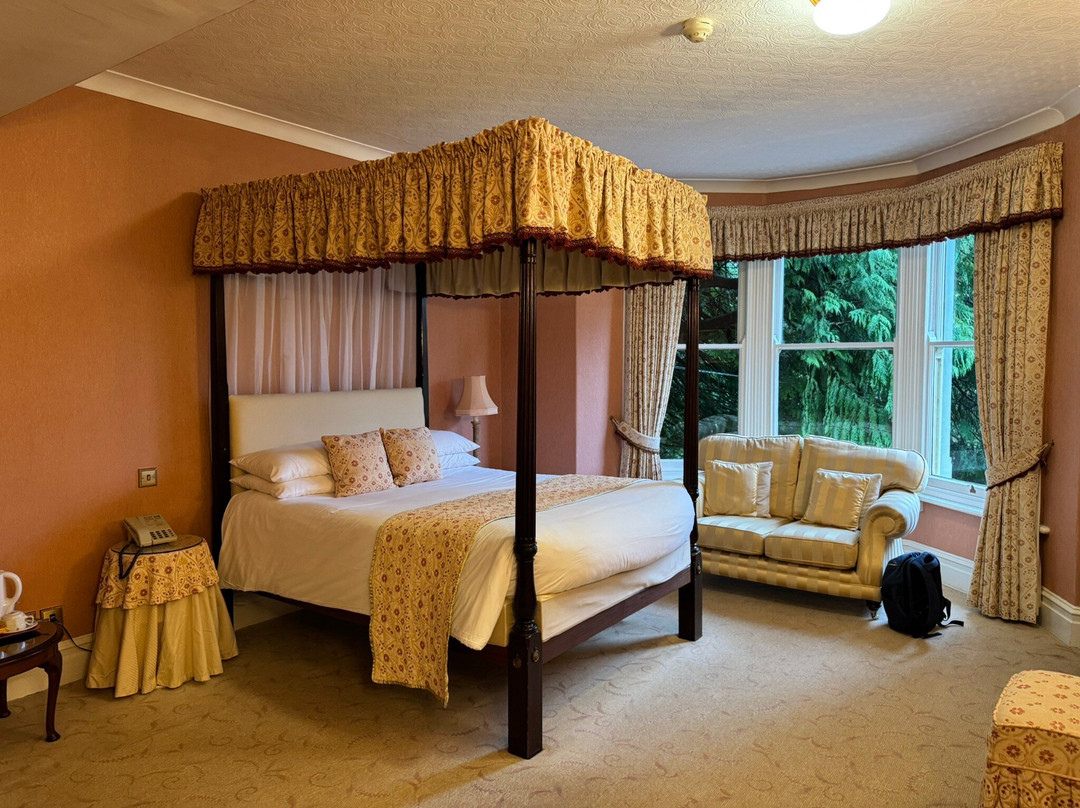 Glen-yr-Afon House Hotel主图