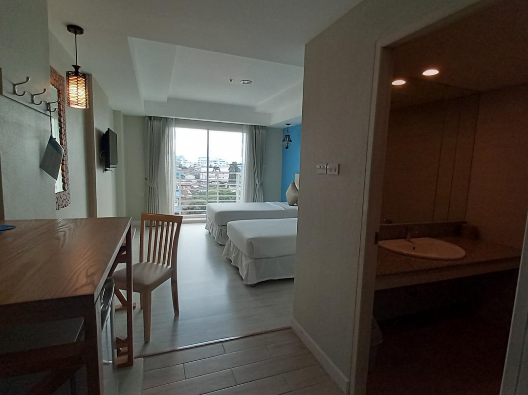Prachuap Grand Hotel主图