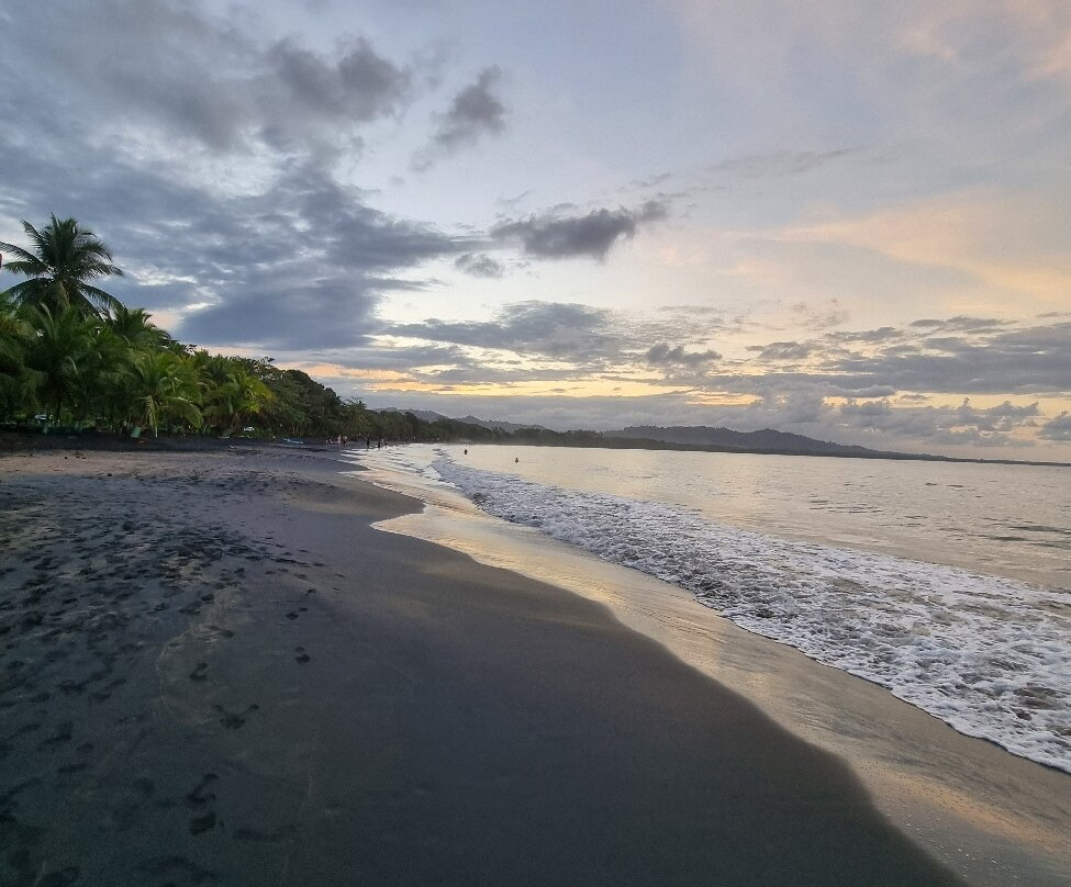 Playa Negra景点图片