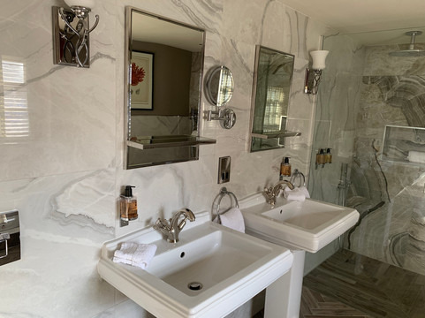 Fox & Hounds Country Inn主图