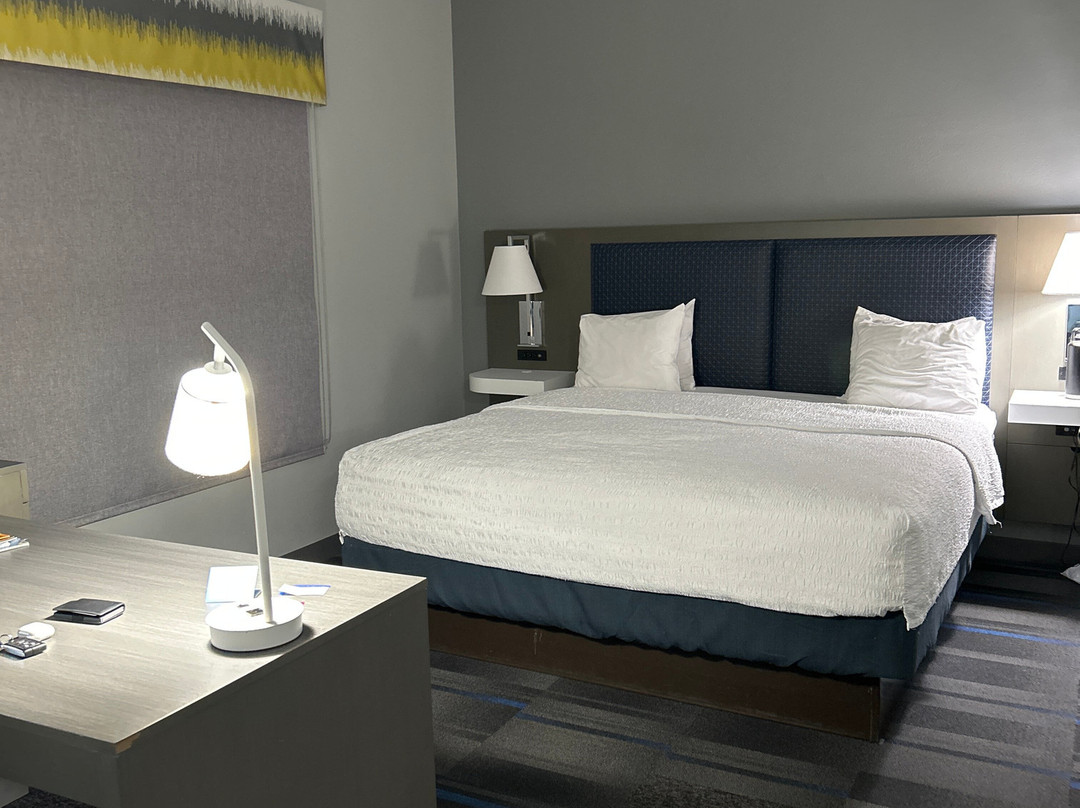 Hampton Inn & Suites Nacogdoches主图