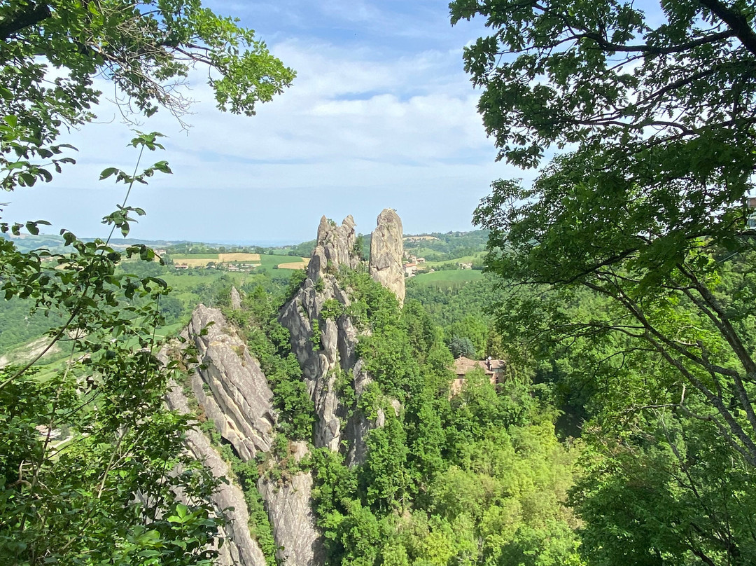 Parco Regionale dei Sassi di Roccamalatina景点图片