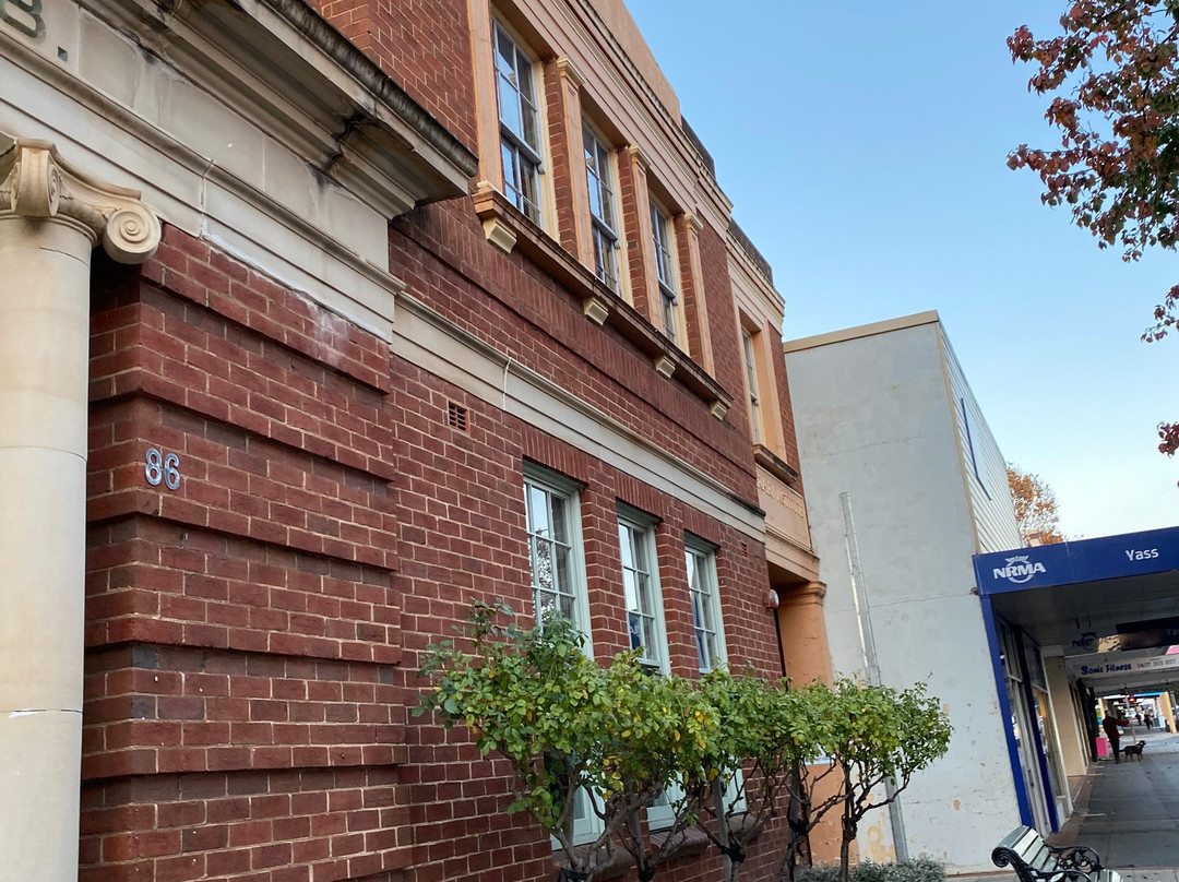 Yass Soldiers' Memorial Hall-亚斯必去景点